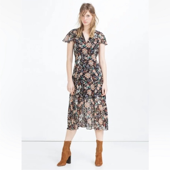 Zara Dresses & Skirts - Zara Woman Black Floral details Blogger Favorite Size S